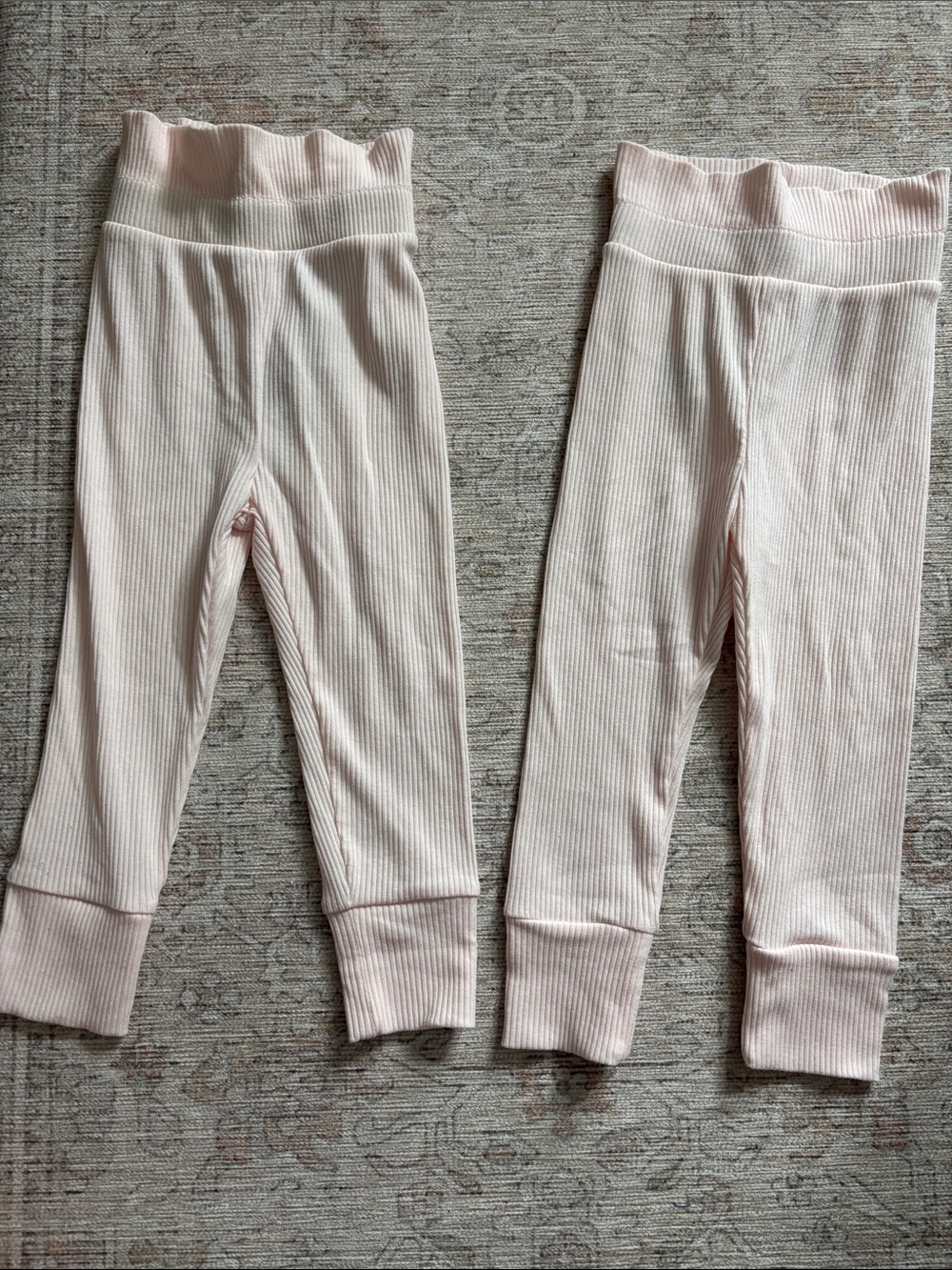 Baby GAP Light Pink Ribbed Kids Leggings Lot of 2 size: 18-24 months